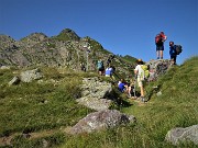 02 Passo di Verrobbio (2026 m) con vista sul Pizzo della nebbia